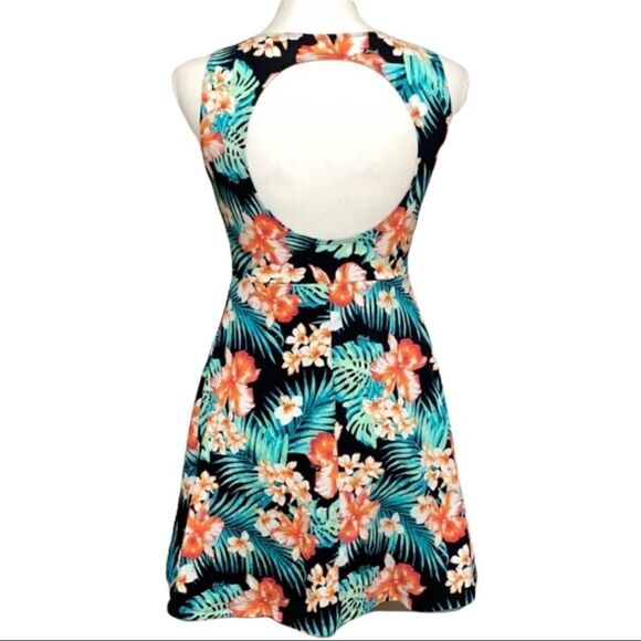 PINK Victoria's Secret Summer Skater Dress XSMALL - Picture 4 of 9